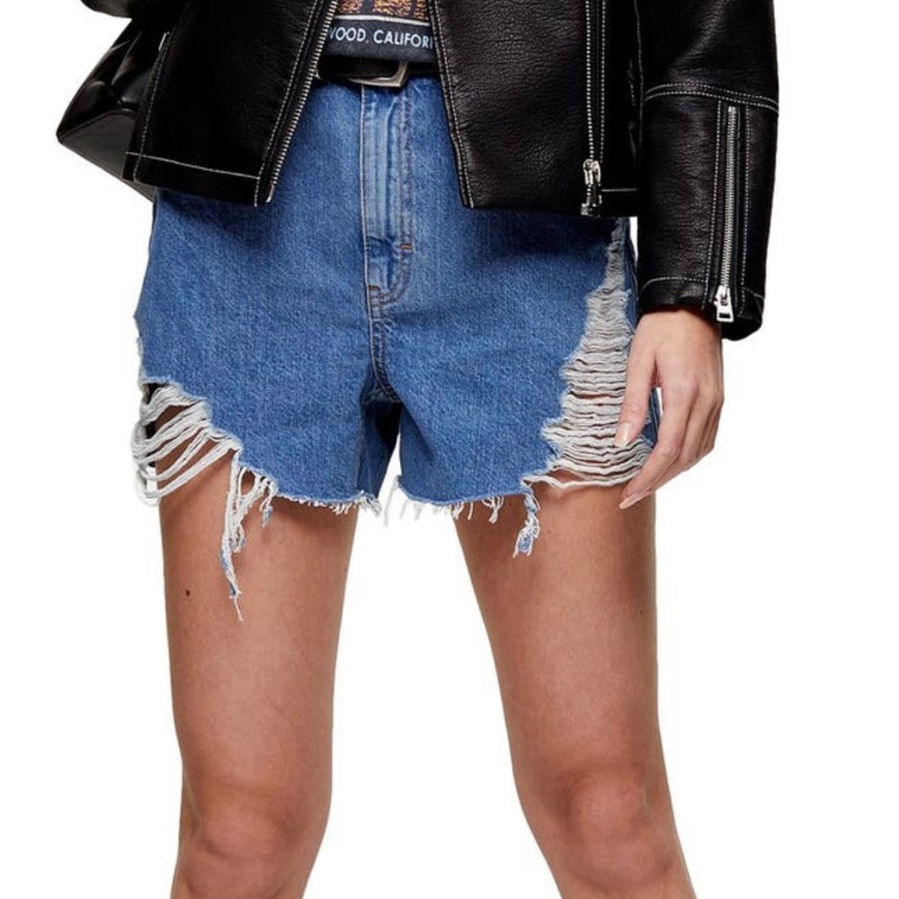 TOPSHOP SUPER RIPPED MOM SHORTS SIZE 8